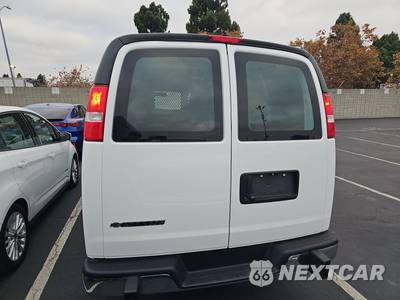 2025 Chevrolet Express 2500 Cargo Van 1WT 135.0" WB - zdjęcie 5 z 27 - miniatura