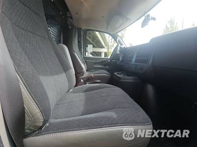 2025 Chevrolet Express 2500 Cargo Van 1WT 135.0" WB - zdjęcie 8 z 27 - miniatura