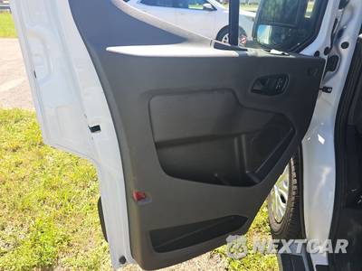 2025 Ford Transit 250 Cargo Van Low Roof 130.0" WB - zdjęcie 9 z 26 - miniatura