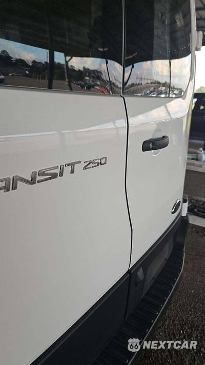 2025 Ford Transit 250 Cargo Van Low Roof 130.0" WB - zdjęcie 21 z 27 - miniatura