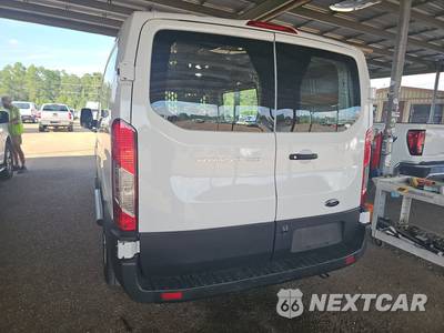 2025 Ford Transit 250 Cargo Van Low Roof 130.0" WB - zdjęcie 6 z 27 - miniatura