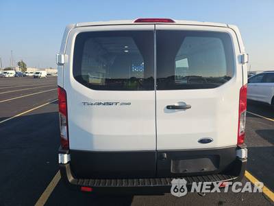 2025 Ford Transit 250 Cargo Van Low Roof 130.0" WB - zdjęcie 5 z 17 - miniatura