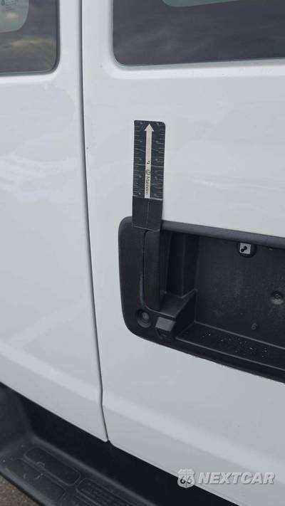 2025 GMC Savana 2500 Cargo Van 1WT 135.0" WB - zdjęcie 24 z 28 - miniatura