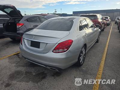 2017 Mercedes-Benz C 300 Sedan - zdjęcie 4 z 35 - miniatura