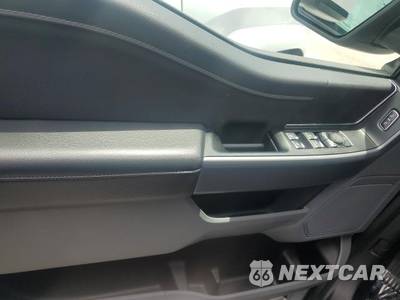 2025 Ford F-150 XLT Crew Cab Short Bed - zdjęcie 35 z 50 - miniatura