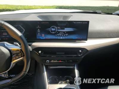 2025 BMW 3 Series Sedan 330i - zdjęcie 39 z 50 - miniatura