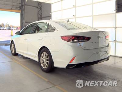 2019 Hyundai Sonata SE - zdjęcie 6 z 18 - miniatura