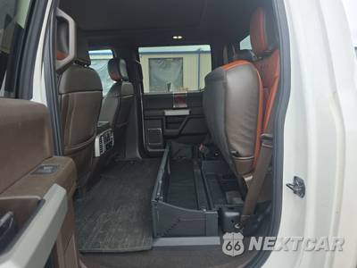 2019 Ford Super Duty F-250 King Ranch Crew Cab Medium Bed - zdjęcie 13 z 22 - miniatura