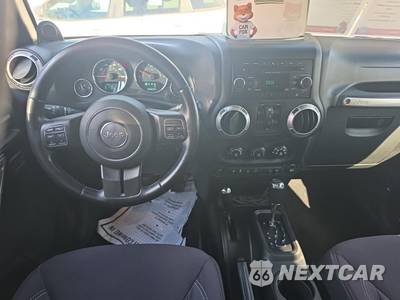 2013 Jeep Wrangler Unlimited Sahara - zdjęcie 14 z 21 - miniatura