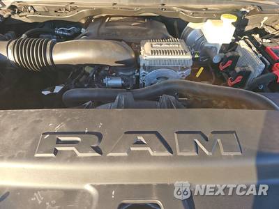 2021 Ram 1500 Laramie Crew Cab Short Bed - zdjęcie 15 z 24 - miniatura