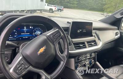 2022 Chevrolet Suburban LT 1LT - zdjęcie 9 z 31 - miniatura