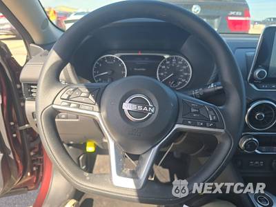 2025 Nissan Sentra SV - zdjęcie 16 z 33 - miniatura