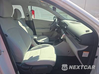 2024 Hyundai Kona Electric SE - zdjęcie 8 z 25 - miniatura