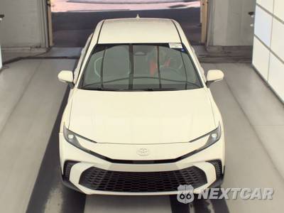 2026 Toyota Camry SE - zdjęcie 2 z 23 - miniatura