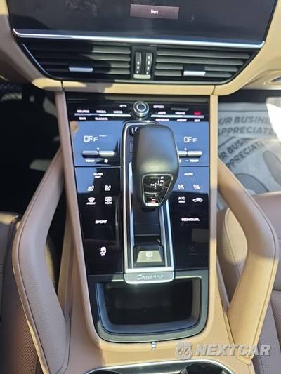2023 Porsche Cayenne - zdjęcie 25 z 27 - miniatura