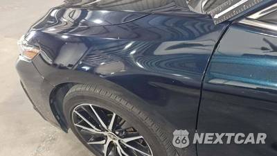 2021 Toyota Camry SE - zdjęcie 21 z 23 - miniatura