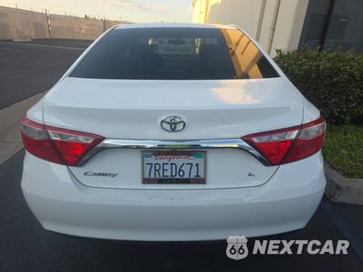2016 Toyota Camry LE - zdjęcie 5 z 24 - miniatura