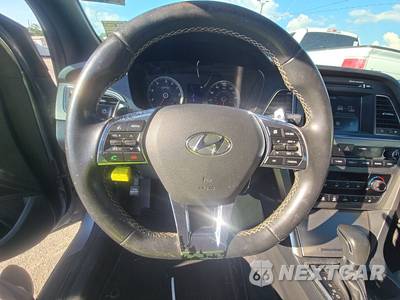 2017 Hyundai Sonata Sport 2.0T - zdjęcie 10 z 37 - miniatura