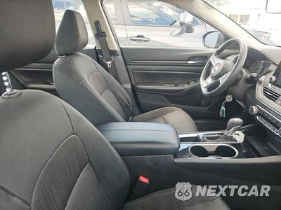 2024 Nissan Altima SV - zdjęcie 8 z 18 - miniatura