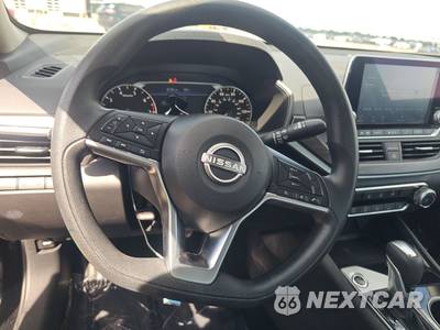 2024 Nissan Altima SV - zdjęcie 10 z 18 - miniatura