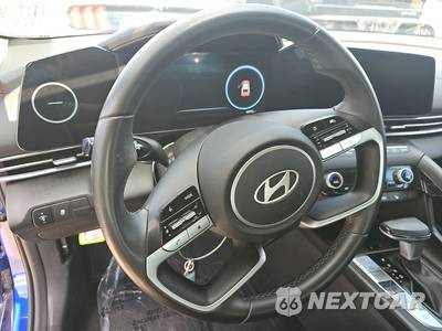 2025 Hyundai Elantra SEL Convenience - zdjęcie 10 z 19 - miniatura