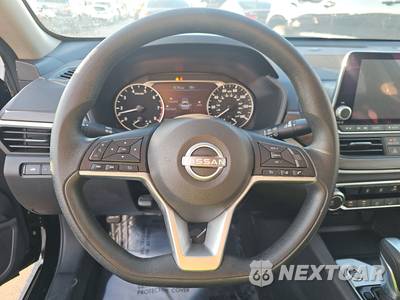 2025 Nissan Altima SV - zdjęcie 10 z 20 - miniatura