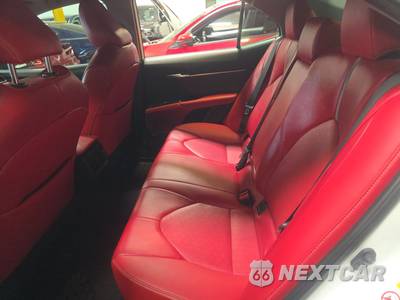2019 Toyota Camry XSE - zdjęcie 13 z 25 - miniatura