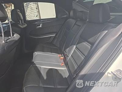 2015 Mercedes-Benz E 63 AMG S 4MATIC Sedan - zdjęcie 29 z 47 - miniatura