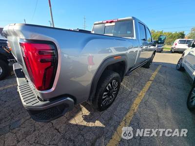 2026 GMC Sierra 2500HD Denali Ultimate Crew Cab Medium Bed - zdjęcie 4 z 19 - miniatura