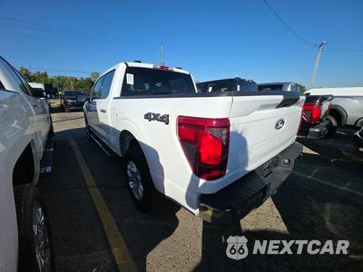 2025 Ford F-150 XLT Crew Cab Short Bed - zdjęcie 6 z 22 - miniatura