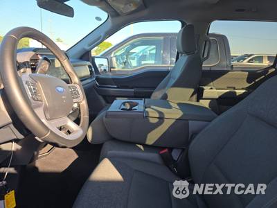 2025 Ford F-150 XLT Crew Cab Short Bed - zdjęcie 7 z 22 - miniatura