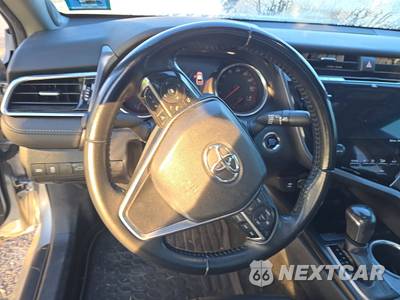 2018 Toyota Camry XSE - zdjęcie 10 z 24 - miniatura