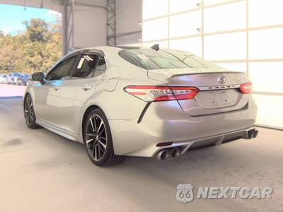 2018 Toyota Camry XSE - zdjęcie 6 z 24 - miniatura