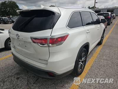 2016 Toyota Highlander XLE - zdjęcie 4 z 17 - miniatura
