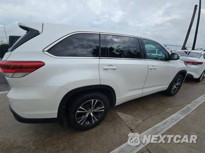 2018 Toyota Highlander LE Plus - zdjęcie 4 z 24 - miniatura