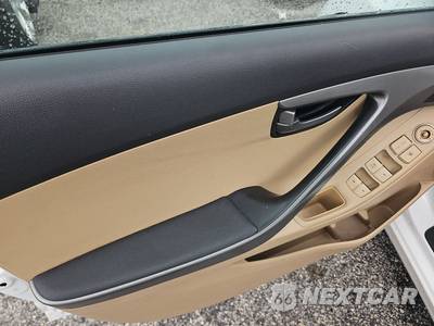 2013 Hyundai Elantra GLS Sedan - zdjęcie 9 z 17 - miniatura
