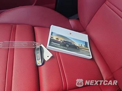 2022 Porsche Cayenne Coupe - zdjęcie 23 z 26 - miniatura