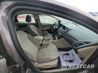 2012 Ford Focus SE Sedan - zdjęcie 8 z 18 - miniatura