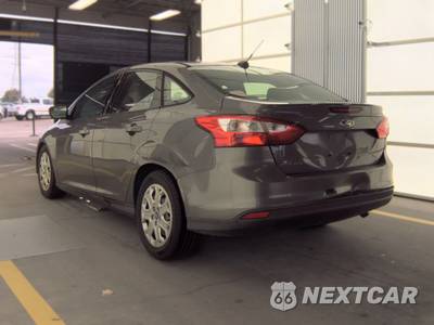 2012 Ford Focus SE Sedan - zdjęcie 6 z 18 - miniatura