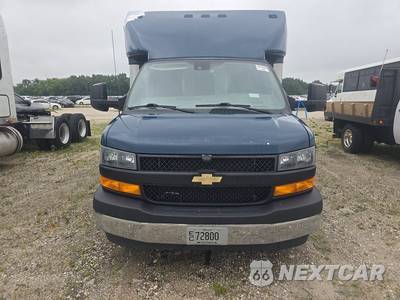 2022 Chevrolet Express 3500 Cutaway 1WT DRW 139.0" WB - zdjęcie 2 z 18 - miniatura
