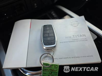 2018 Nissan TITAN SV Crew Cab Short Bed - zdjęcie 21 z 22 - miniatura