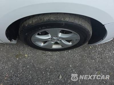 2014 Toyota Sienna L 7-Passenger 119.3" WB - zdjęcie 9 z 21 - miniatura