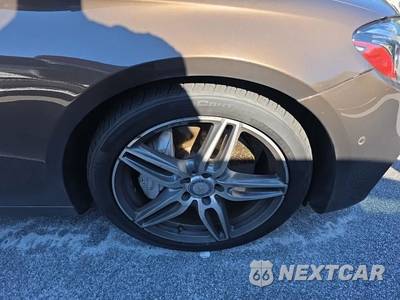 2017 Mercedes-Benz E 300 Sport Sedan - zdjęcie 17 z 21 - miniatura