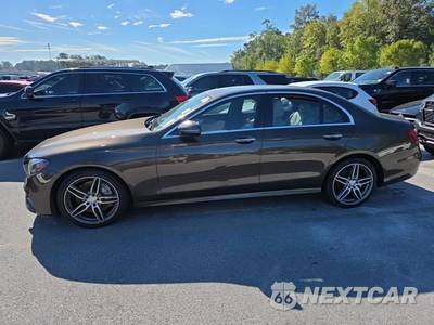 2017 Mercedes-Benz E 300 Sport Sedan - zdjęcie 7 z 21 - miniatura