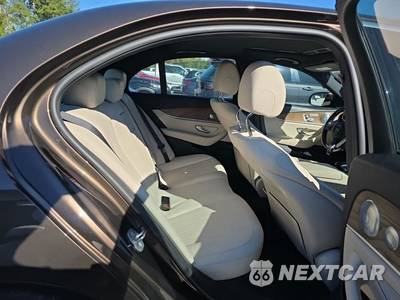 2017 Mercedes-Benz E 300 Sport Sedan - zdjęcie 15 z 21 - miniatura