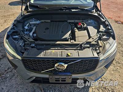 2024 Volvo XC60 B5 Plus Dark Theme - zdjęcie 16 z 52 - miniatura