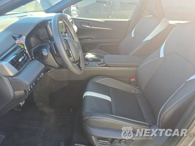 2026 Toyota Camry SE - zdjęcie 13 z 27 - miniatura