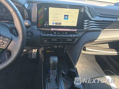 2026 Toyota Camry SE - zdjęcie 17 z 27 - miniatura