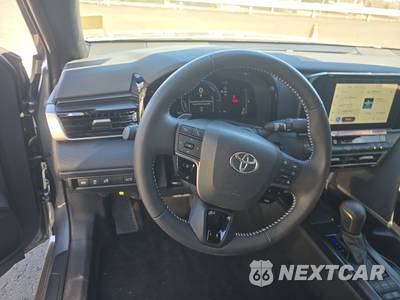 2026 Toyota Camry SE - zdjęcie 16 z 27 - miniatura