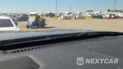 2020 Nissan TITAN PRO-4X Crew Cab Short Bed - zdjęcie 18 z 27 - miniatura